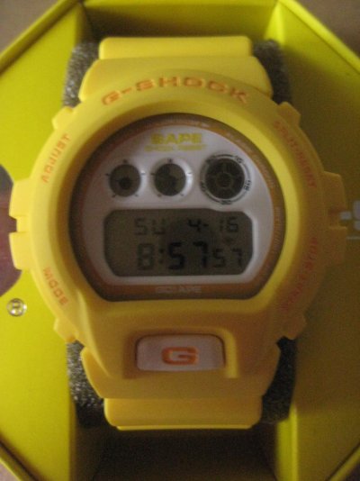 gshock-Bape-DW-6900-yellow-NFS-171.jpg