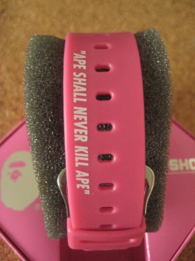 gshock-Bape-DW-6900-pink-NSA-163.jpg