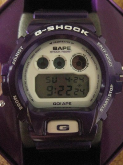 gshock-Bape-DW-6900-purple-2010-131.jpg