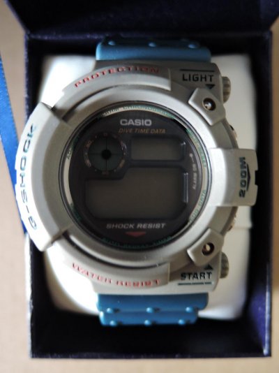 gshock-frogman-DW-6300B-2-1994-101.jpg