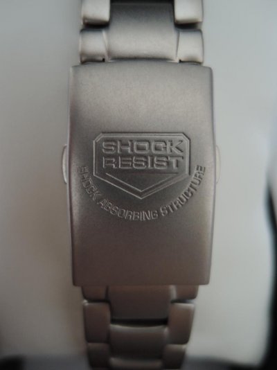 gshock-DW-5000D-8JF-2001-104.jpg