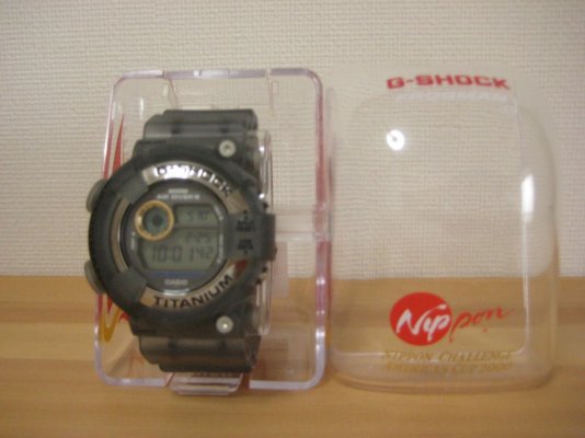 gshock-frogman-DW-8200AC-8T-102.jpg