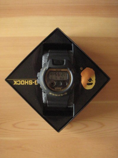 gshock-bape-dw6900-gold-2008-102.jpg