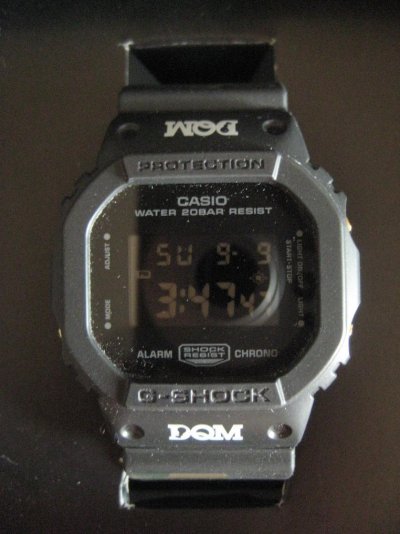 gshock-concre-dqm-101.jpg