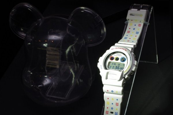 Be@rbrick x g-shock dw-6900.jpg Be@rbrick x g-shock dw-6900.jpg