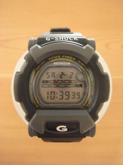 gshock-honda-dw002-101.jpg