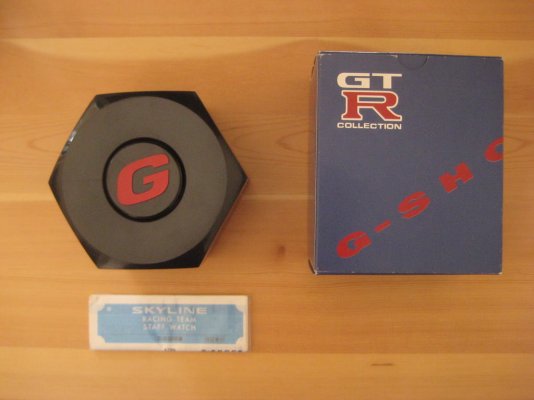 gshock-nissan-gtr-dw002-103.jpg