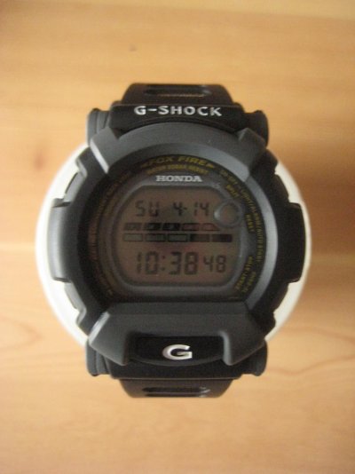 gshock-honda-dw002-111.jpg