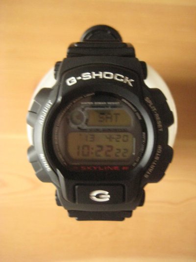 gshock-nissan-skyline-gtr-dw8500-111.jpg