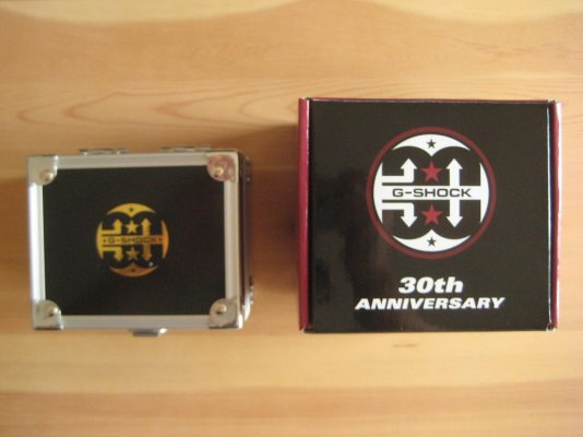 gshock-30th-GWF-T1030A-1JR-102.jpg