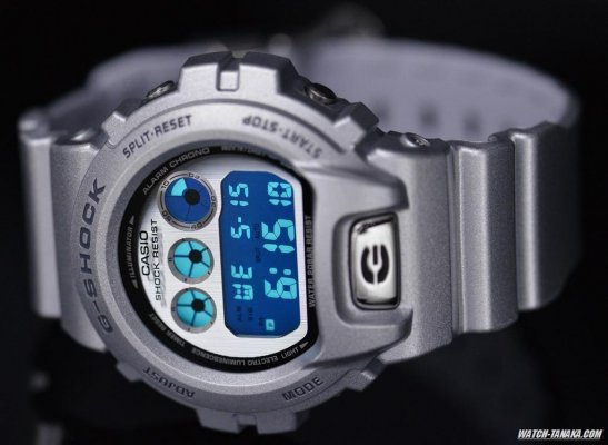 G-Shock-DW-6930BSa.jpg G-Shock-DW-6930BSa.jpg