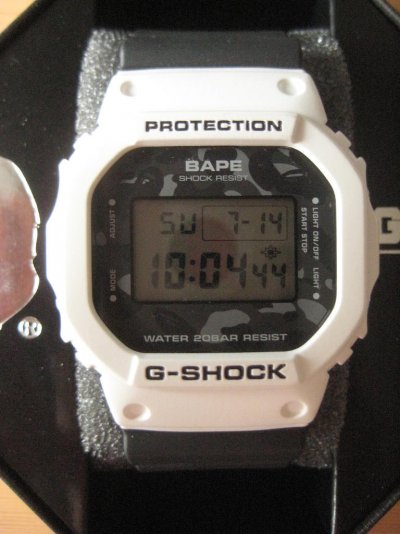 gshock-bape-dw5600-white-black-101.jpg