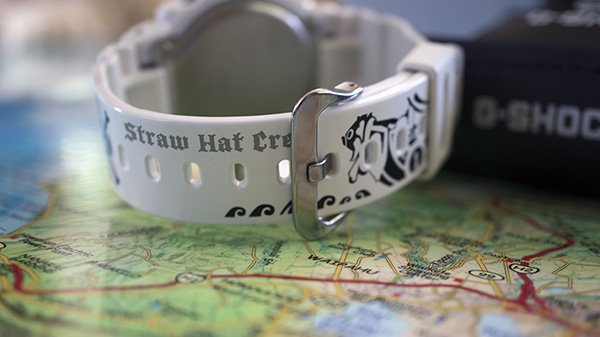 onepiece strap connected left.jpg onepiece strap connected left.jpg