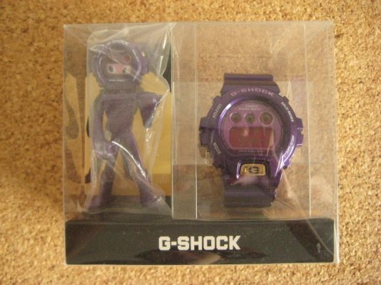 gshock-PlaySet Products-DW-6900SW-6JR-111.jpg