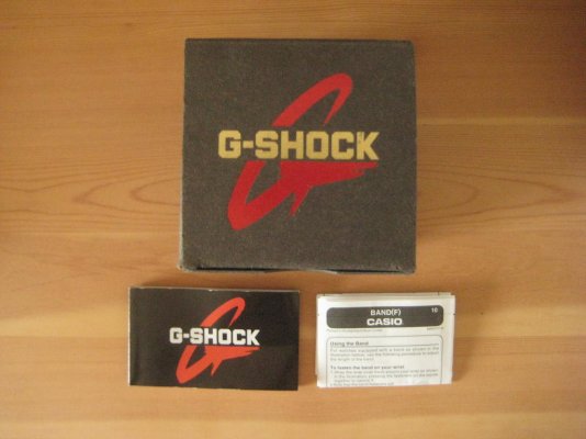 gshock-15th-DW-8500BIN-1V-104.jpg