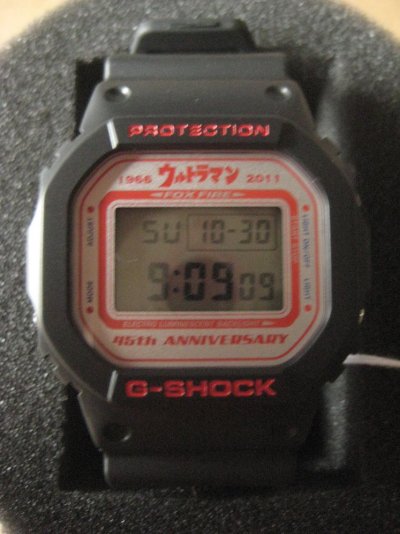 gshock-Ultraman-DW-5600-45th-131.jpg