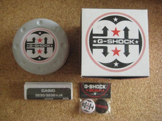 gshock-30th-DW-6930A-4JR-113.jpg